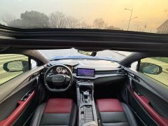 Lynk & Co Geely Lynk & Co 06 1.5T Shero Pink Special Edition - ფოტო 9