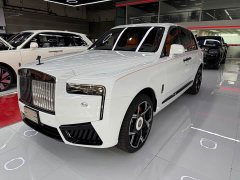 Rolls-Royce Cullinan Black Badge - ფოტო 1