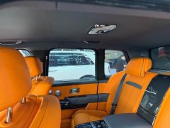 Rolls-Royce Cullinan Black Badge - ფოტო 14