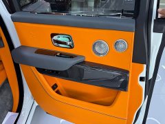 Rolls-Royce Cullinan Black Badge - ფოტო 16