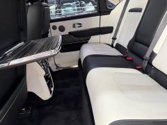Rolls-Royce Cullinan 6.7T Automatic - ფოტო 10