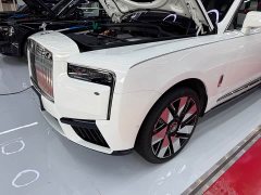 Rolls-Royce Cullinan 6.7T Automatic - ფოტო 14