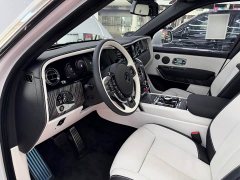 Rolls-Royce Cullinan 6.7T Automatic - ფოტო 2