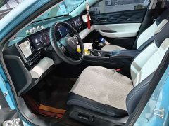 Nio Lingxi L Top Player Edition with Super Double Option Package - ფოტო 5