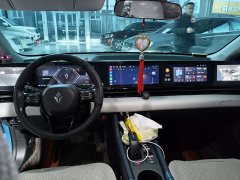 Nio Lingxi L Top Player Edition with Super Double Option Package - ფოტო 6