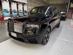 Rolls-Royce Cullinan Black Badge - ფოტო 1