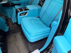 Rolls-Royce Cullinan Black Badge - ფოტო 11