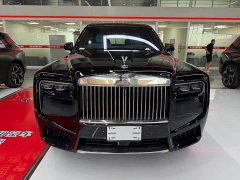 Rolls-Royce Cullinan Black Badge - ფოტო 3