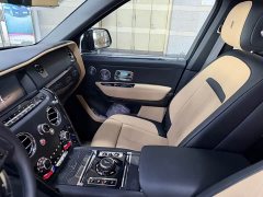 Rolls-Royce Cullinan Black Badge - ფოტო 8