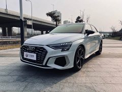 Audi A3 Sportback 35 TFSI Luxury Sport - ფოტო 1