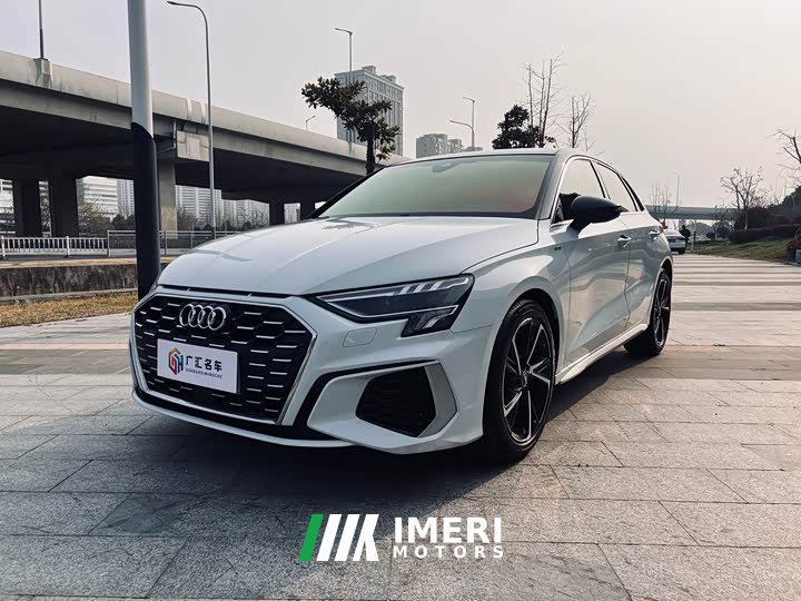 Audi A3 Sportback 35 TFSI Luxury Sport