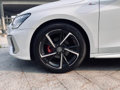 Audi A3 Sportback 35 TFSI Luxury Sport - ფოტო 5