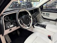 Rolls-Royce Cullinan Black Badge - ფოტო 4