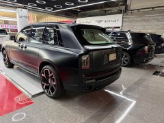 Rolls-Royce Cullinan Black Badge - ფოტო 6