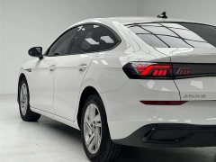 Volkswagen Lingdu L 280TSI DSG Dazzling Red Edition - ფოტო 8