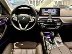 BMW 5 Series Facelift 530Li Luxury Edition Premium Package - ფოტო 5