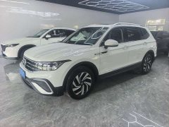 Volkswagen Tiguan L 280TSI Automatic FWD Trendsetter Limited Edition - ფოტო 3