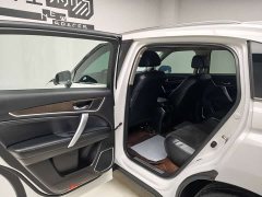 Honda Crown Road CR-V 240TURBO Two-Wheel Drive Limited Commemorative Edition - photo 12