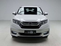 Honda Crown Road CR-V 240TURBO Two-Wheel Drive Limited Commemorative Edition - photo 2