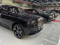 Rolls-Royce Cullinan 2024 Black Badge - ფოტო 7