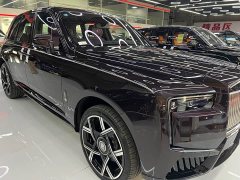 Rolls-Royce Cullinan 2024 Black Badge - ფოტო 8