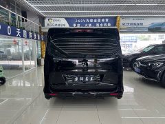 Mercedes-Benz Vito 2023 2.0T Business Edition 7-Seater - ფოტო 7