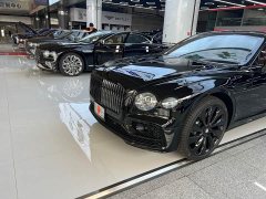 Bentley Flying Spur 4.0T V8 S - photo 2