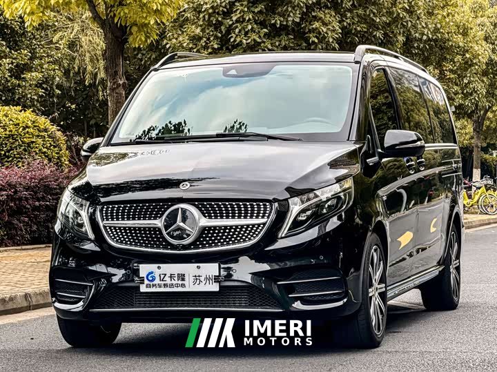 Mercedes-Benz V-Class V 260 L Long Wheelbase Luxury Edition