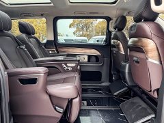 Mercedes-Benz V-Class 2022 V 260 L Long Wheelbase Luxury Edition - ფოტო 18