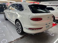 Bentley Bentayga 4.0T V8 - ფოტო 17