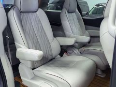 Buick GL8 Land Business Class 652T Premium - ფოტო 10