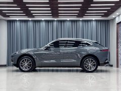Aston Martin DBX 2023 3.0T Inline-Six - ფოტო 3