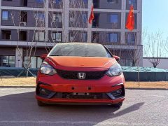 Honda Fit 1.5L CVT Trendy Sunroof Edition - ფოტო 2