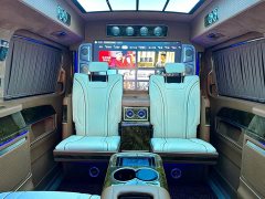 Mercedes-Benz V-Class 2022 V 260 L Long Wheelbase Luxury Edition - ფოტო 10