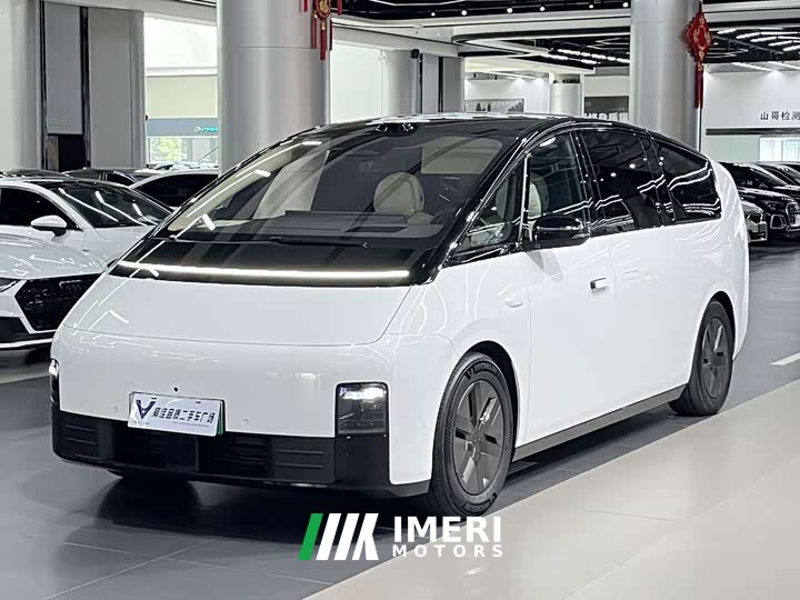 Li Auto MEGA Home Family Edition - ავტომობილი ჩინეთიდან