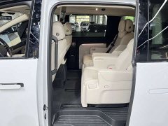 Li Auto MEGA Home Family Edition - ფოტო 5