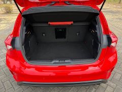 Ford Focus Hatchback EcoBoost 180 Automatic ST Line - ფოტო 19