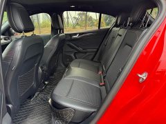 Ford Focus Hatchback EcoBoost 180 Automatic ST Line - ფოტო 6