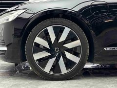Volvo S90 Plug-in Hybrid Four-Wheel Drive Long Range Smart Luxury Edition - ფოტო 15
