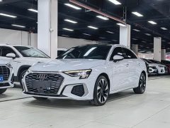 Audi A3 A3L Limousine 35 TFSI Fashion Sport - ფოტო 1