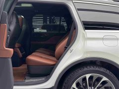 Lincoln Flying Spur Aviator 3.0T V6 AWD Luxury Edition 6-Seater - photo 7