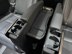 Toyota Vellfire Crown Hybrid 2.5L Ink Gold Executive Edition - ფოტო 12