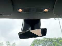 Tesla Model Y Standard Range RWD - ფოტო 10