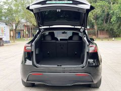 Tesla Model Y Standard Range RWD - ფოტო 19