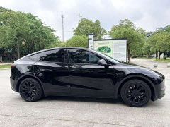 Tesla Model Y Standard Range RWD - ფოტო 4
