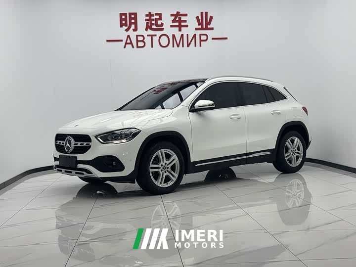 Mercedes-Benz GLA 180