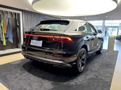 Audi Q8 55 TFSI Luxury Sport - ფოტო 11