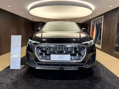 Audi Q8 55 TFSI Luxury Sport - ფოტო 2