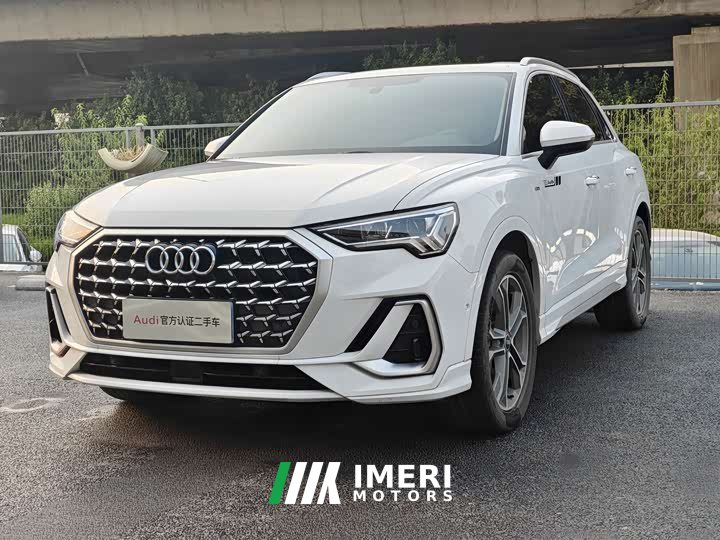 Audi Q3 40 TFSI Sporty Fashion Edition - ავტომობილი ჩინეთიდან