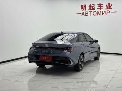 Hyundai Elantra 1.5L CVT Luxury - ფოტო 9